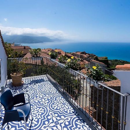 Ispani Inn Resort エクステリア 写真