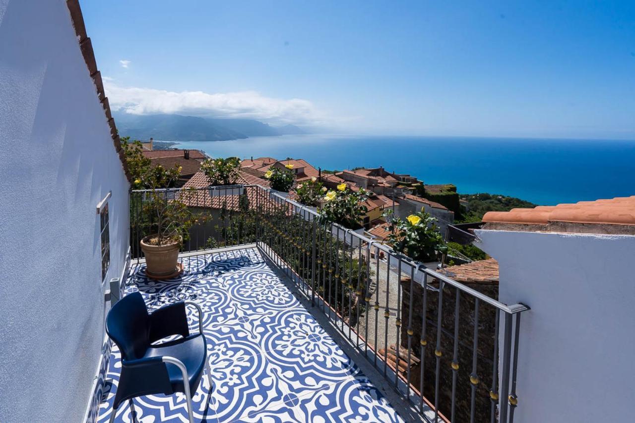 Ispani Inn Resort エクステリア 写真